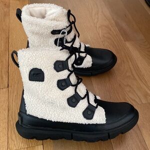 Sorel Womens Explorer II Joan Cozy Waterproof leather boots